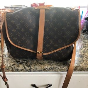 Authentic Louis Vuitton Saumur 35